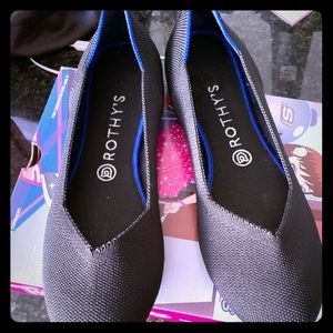Black round toe Rothy’s 9.5